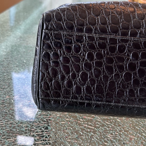 LARGE SALVATORE FERRAGAMO VERA TOTE CROCODILE EMBOSSED BLACK LEATHER GUC - Picture 7 of 16